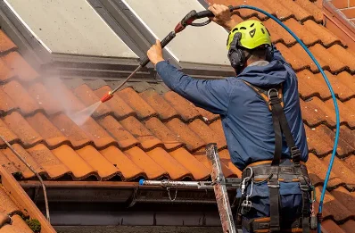Démoussage et hydrofuge de toiture à Athis